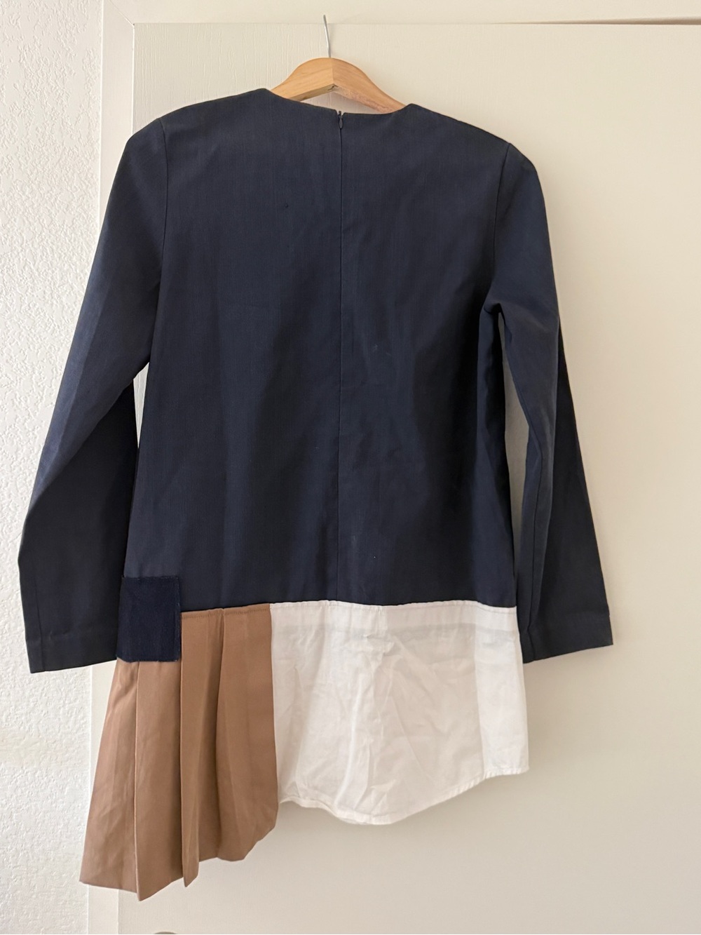 Jacquemus Navy & Multicolour L'Enfant Asymmetrical Dress - Picture 8 of 9